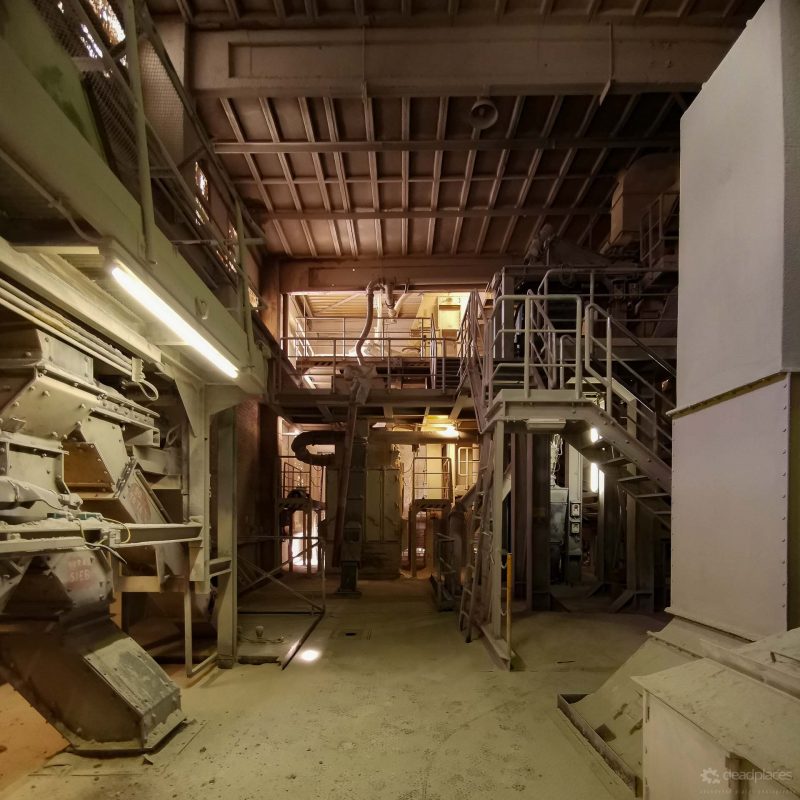 Fahrweg Schiebebuehne Pressen Hangseite